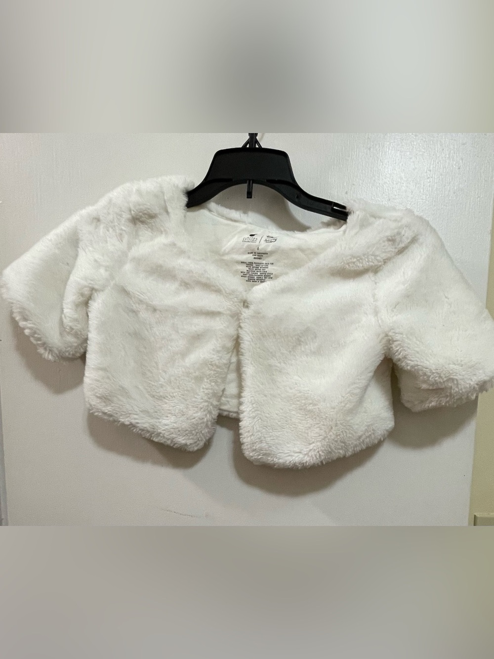 Disney x Jumping Beans Shawl Cape Coconut White Faux Fur Limited Edition Size 6